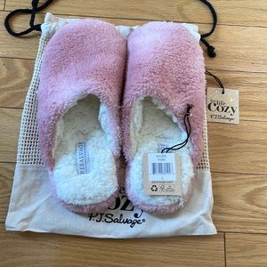 NWT PJ Salvage Pink Slippers, Size Large